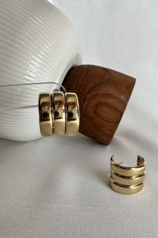 Gold 3’lü görünümlü küpe