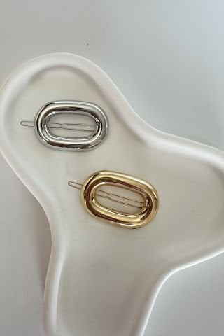 Gold Oval Metal  Toka