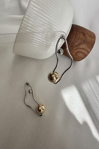 Silver Gold Topçuklu Küpe