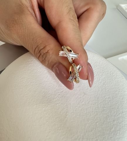 Gold Taşlı Küçük Küpe