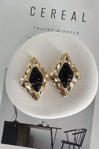 Büyük Boy Gold Detaylı Siyah Küpe